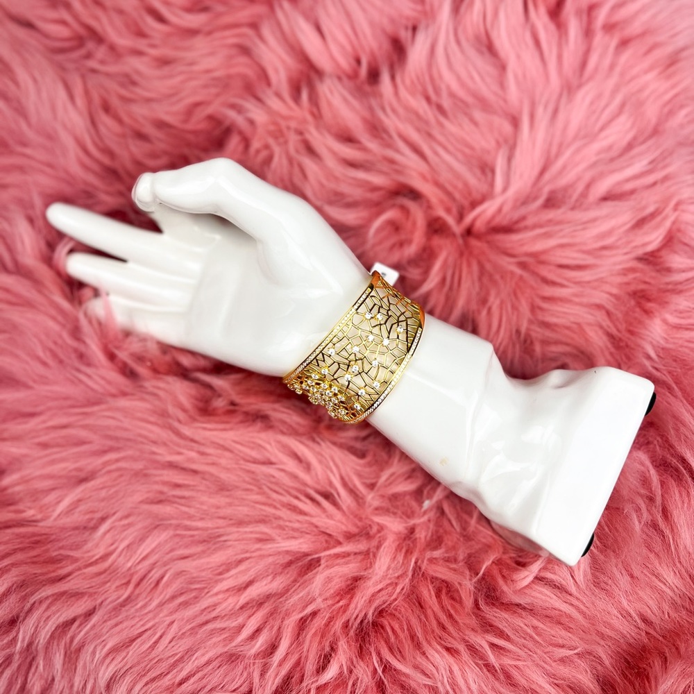 Designs by Joi • Spider Bangle